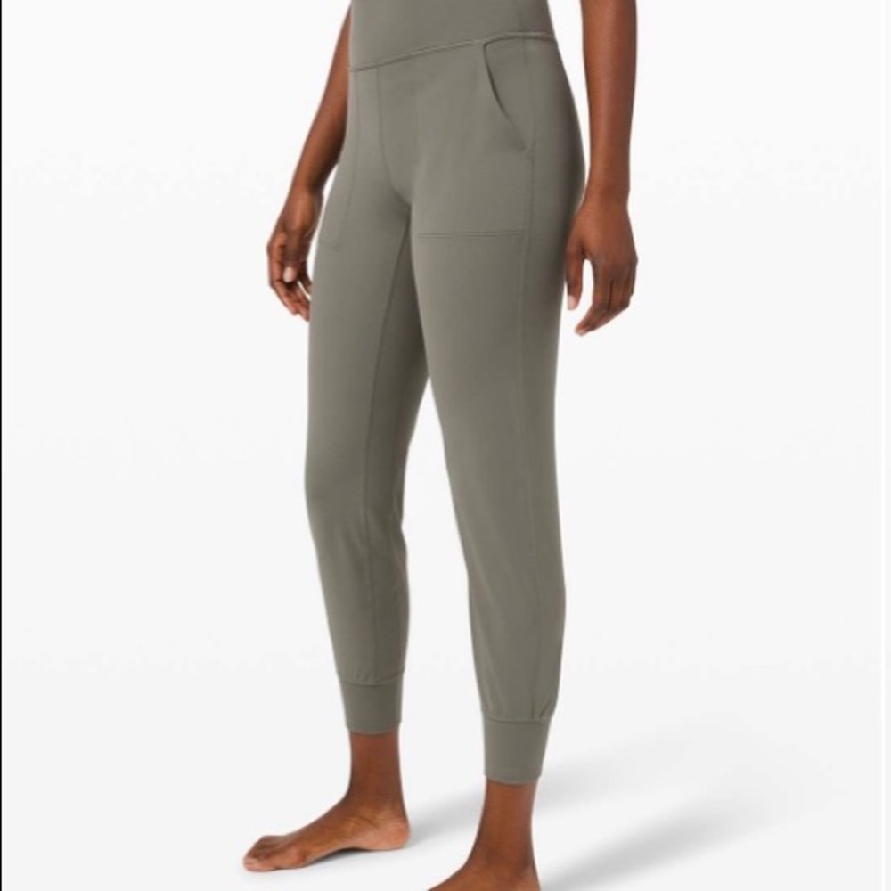 SOLD Lululemon Align Joggers